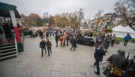 Piknik historyczny na Placu Corazziego 