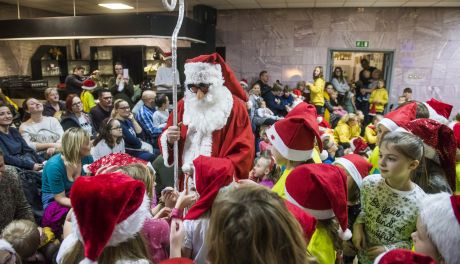 Mikołajki w klubie Igrek Spółdzielni Mieszkaniowej "Budowlani" (zdjęcia)