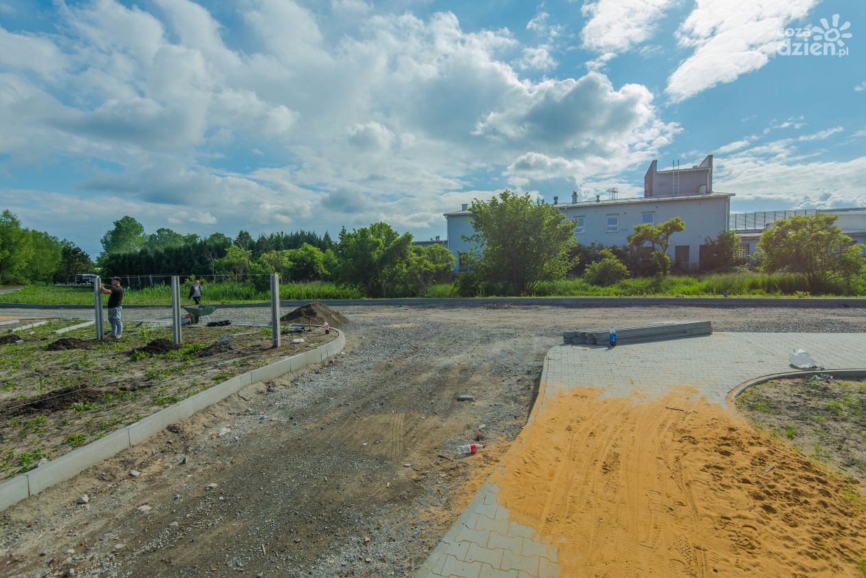 Trwa budowa przedłużenia bulwarów nad Mleczną (zdjęcia)