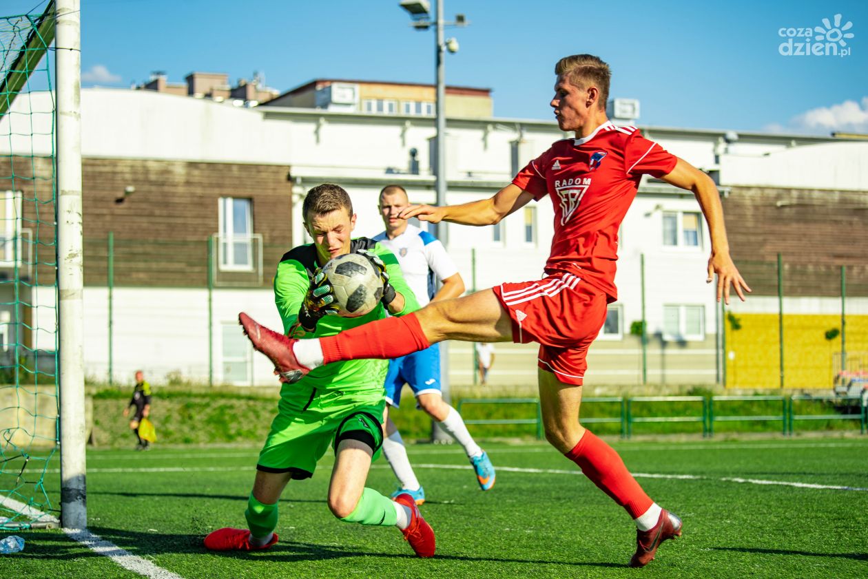 Broń II Radom - Gryfia Mirów (zdjęcia)