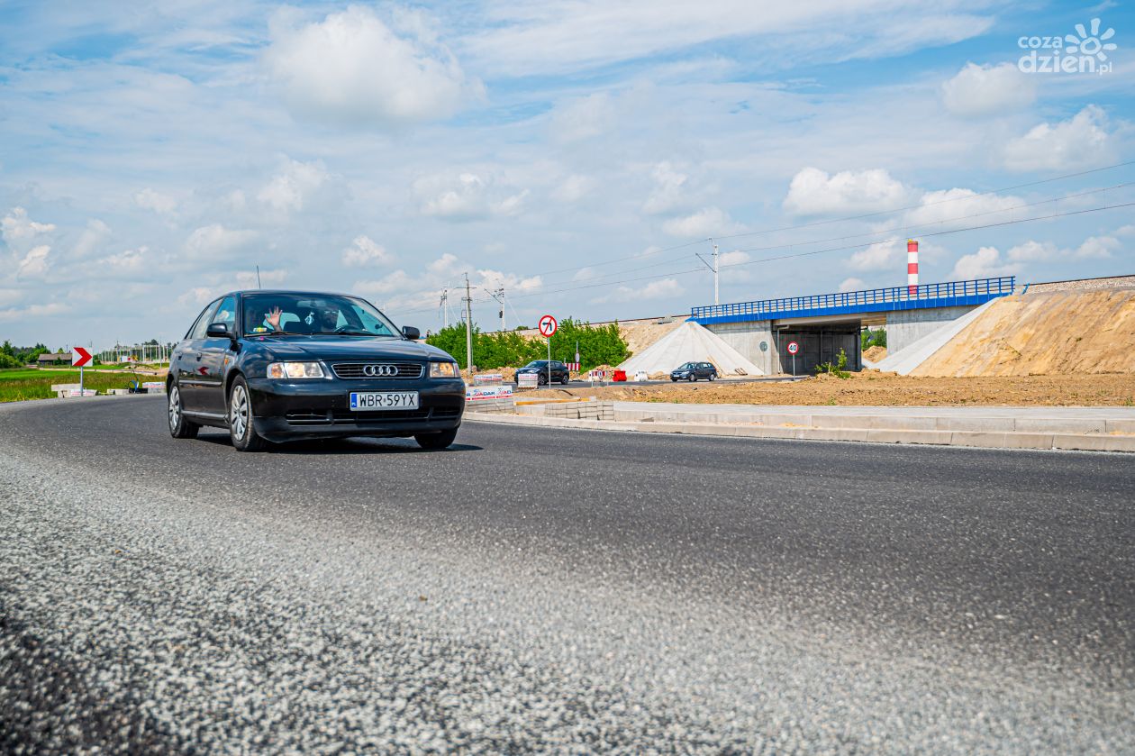 Nowy wiadukt kolejowy na ul. Energetyków (zdjęcia)