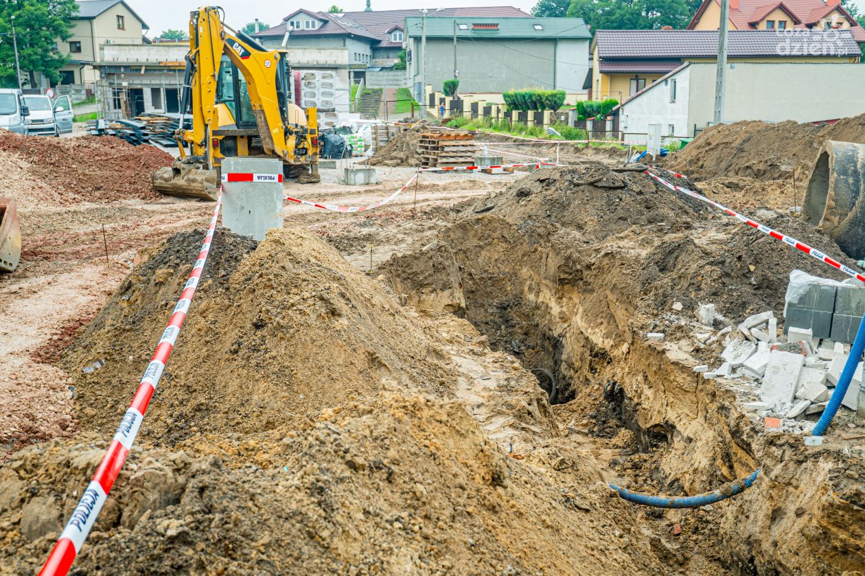 Na placu budowy w Kozienicach znaleziono ludzkie kości (zdjęcia)