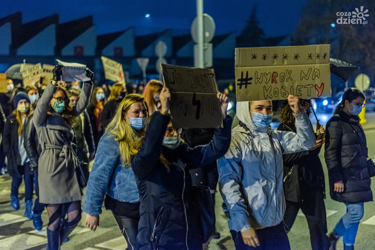 Protest w ramach akcji #AniJednejWięcej