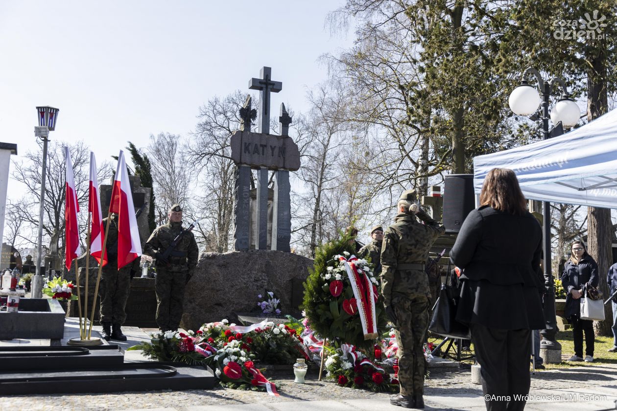 Dzień Pamięci Ofiar Zbrodni Katyńskiej (zdjęcia)