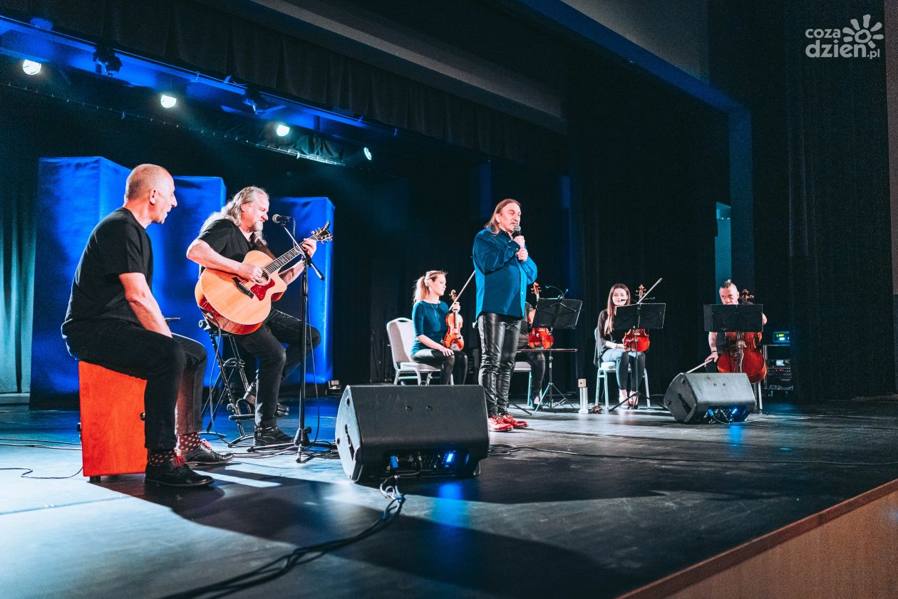 Koncert Marka Piekarczyka w CKiT w Iłży (zdjęcia)