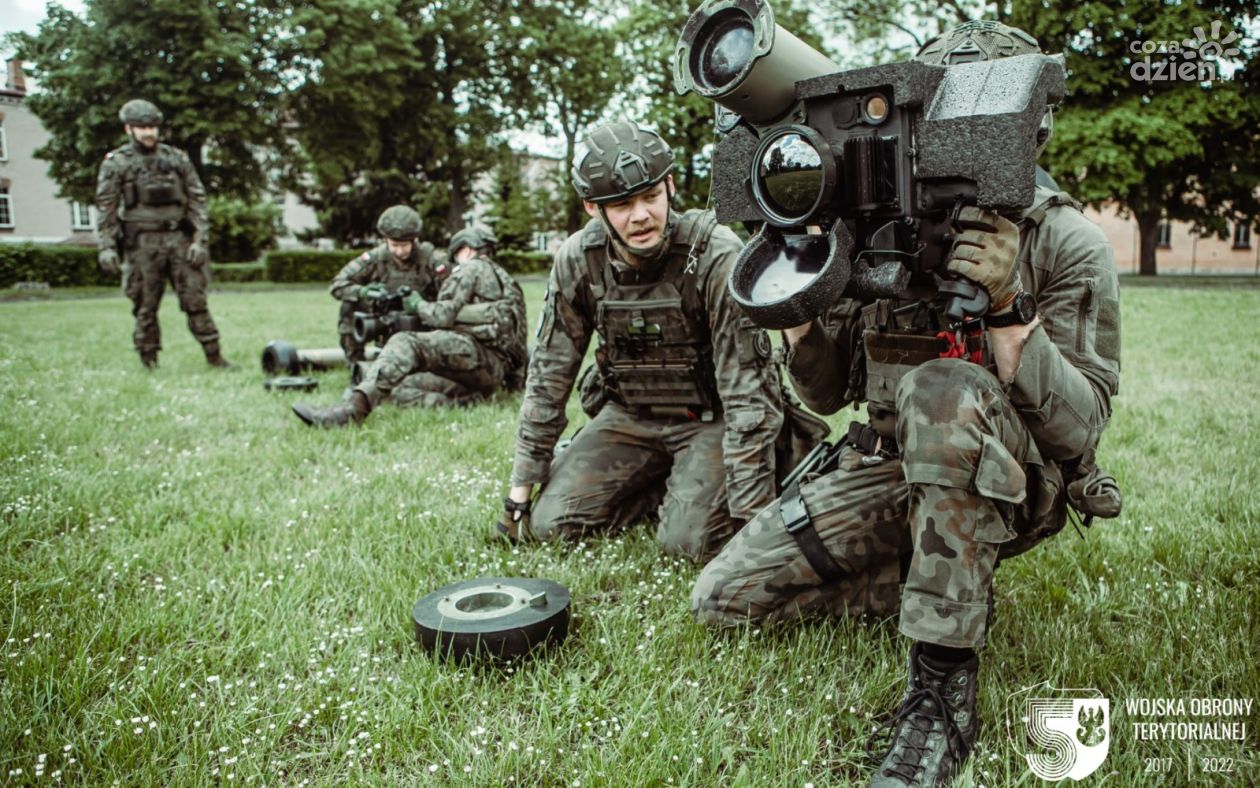 Pod okiem Amerykanów uczą się obsługi Javelinów 