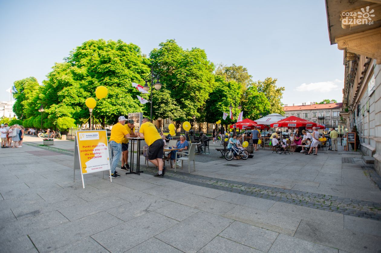 Piknik Polska 2050 na placu Konstytucji (zdjęcia)