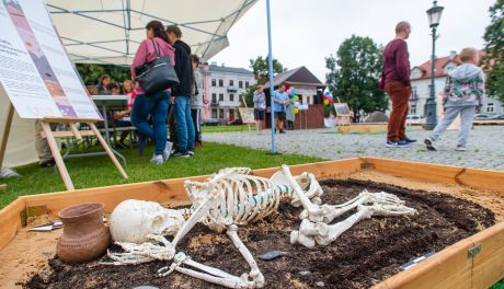 Niedziela na Rynku - warsztaty archeologiczne (zdjęcia)