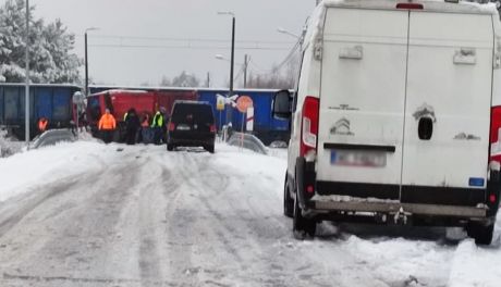 Ciężarówka zderzyła się z pociągiem