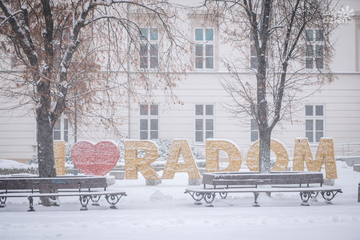 Ulice zasypane śniegiem (zdjęcia)