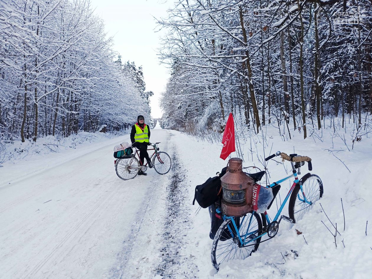 Rowerowa Sztafeta Betlejemskiego Światła Pokoju dotarła do Radomia (zdjęcia)