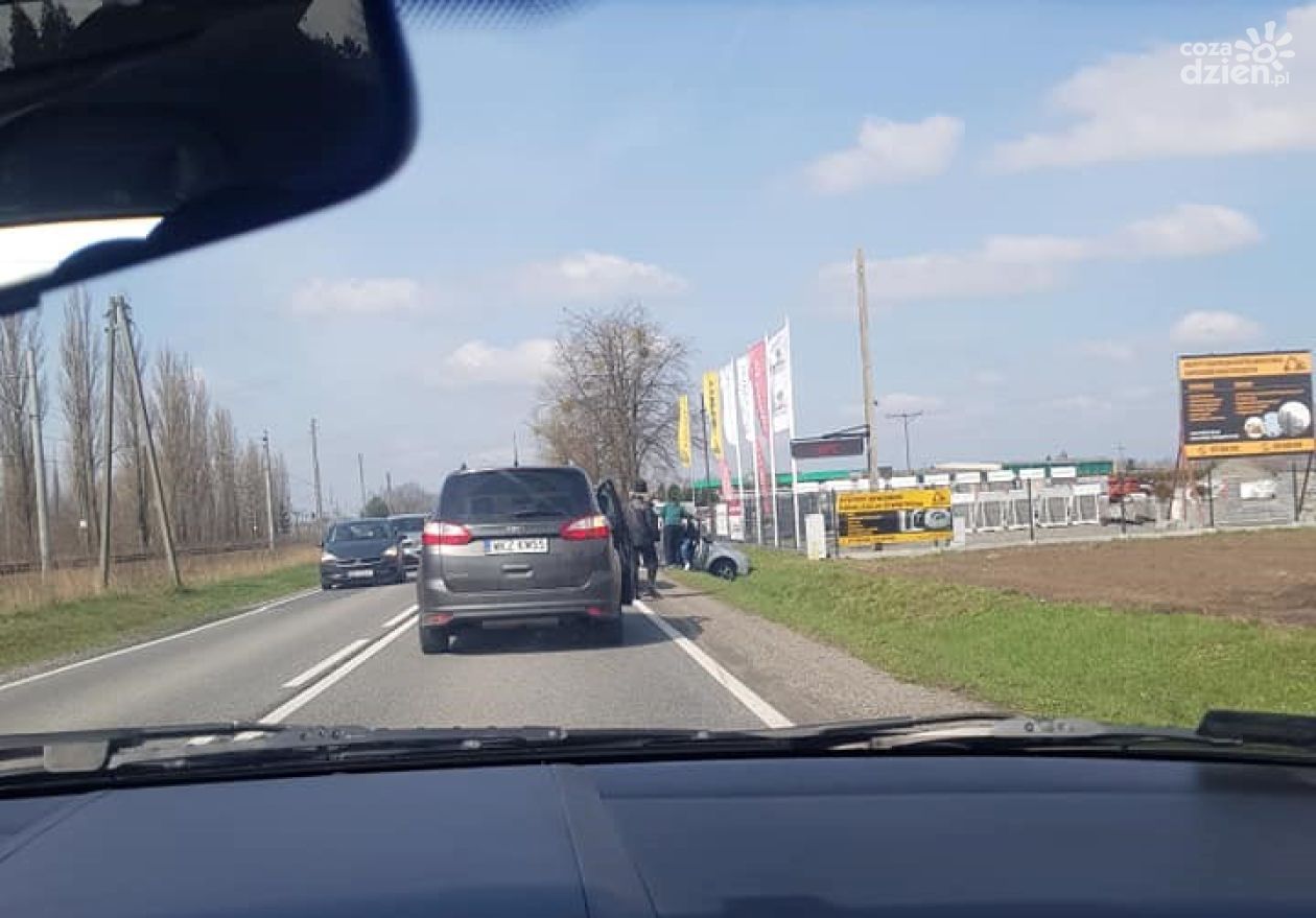 Wypadek w Janikowie. Cztery osoby w szpitalu