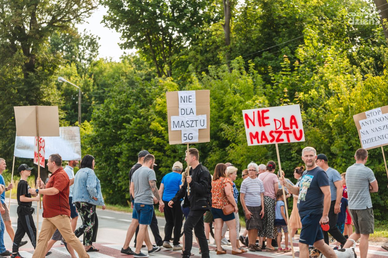 Protest przeciwko masztom 5G (zdjęcia)