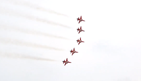 Air Show 2023. Pokaz szwajcarskiej grupy Patrouille Suisse [wideo]