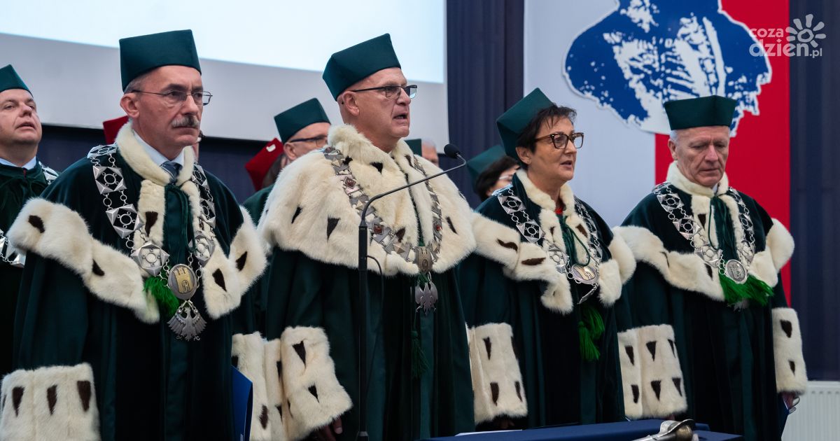 Inauguracja Roku Akademickiego 2023/2024 - UTH Radom (zdjęcia)