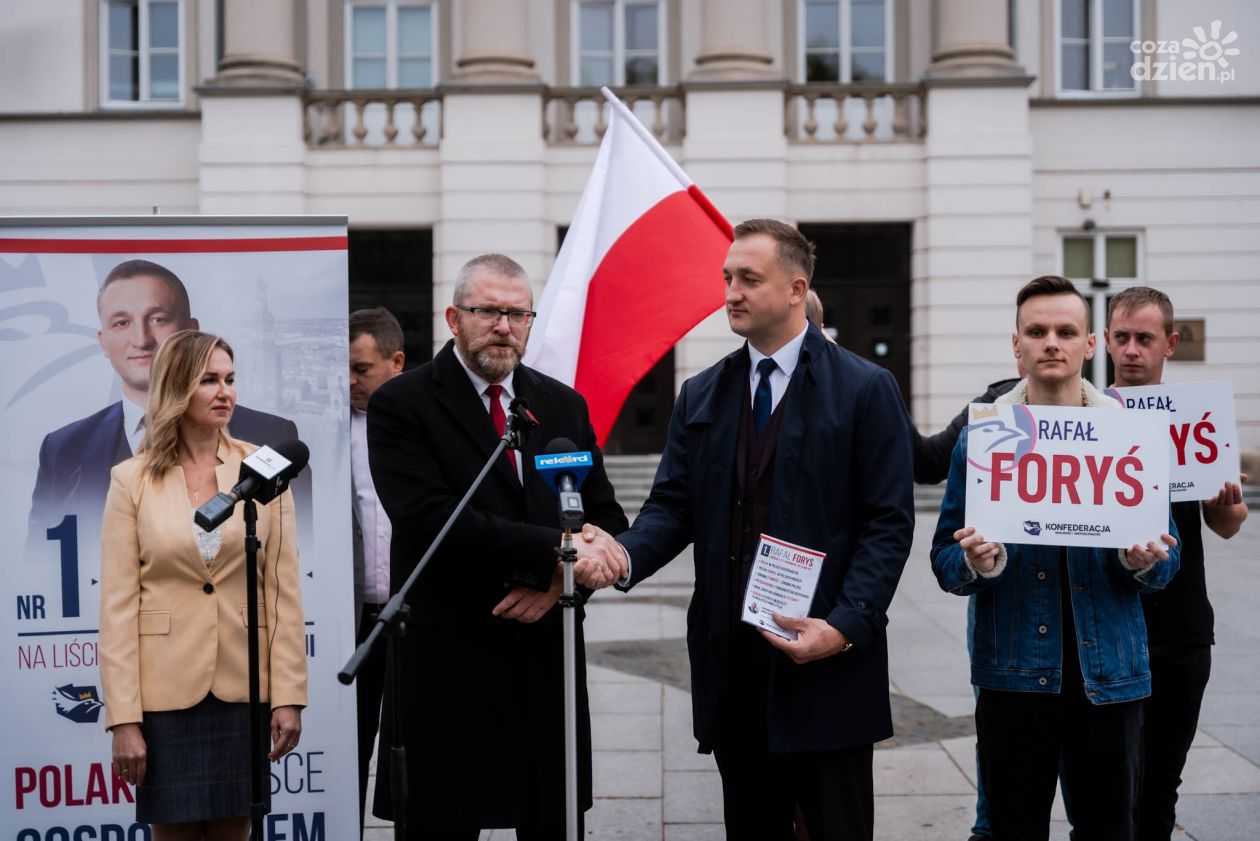 Konferencja prasowa Konfederacji z udziałem Posła Grzegorza Brauna (Zdjęcia)