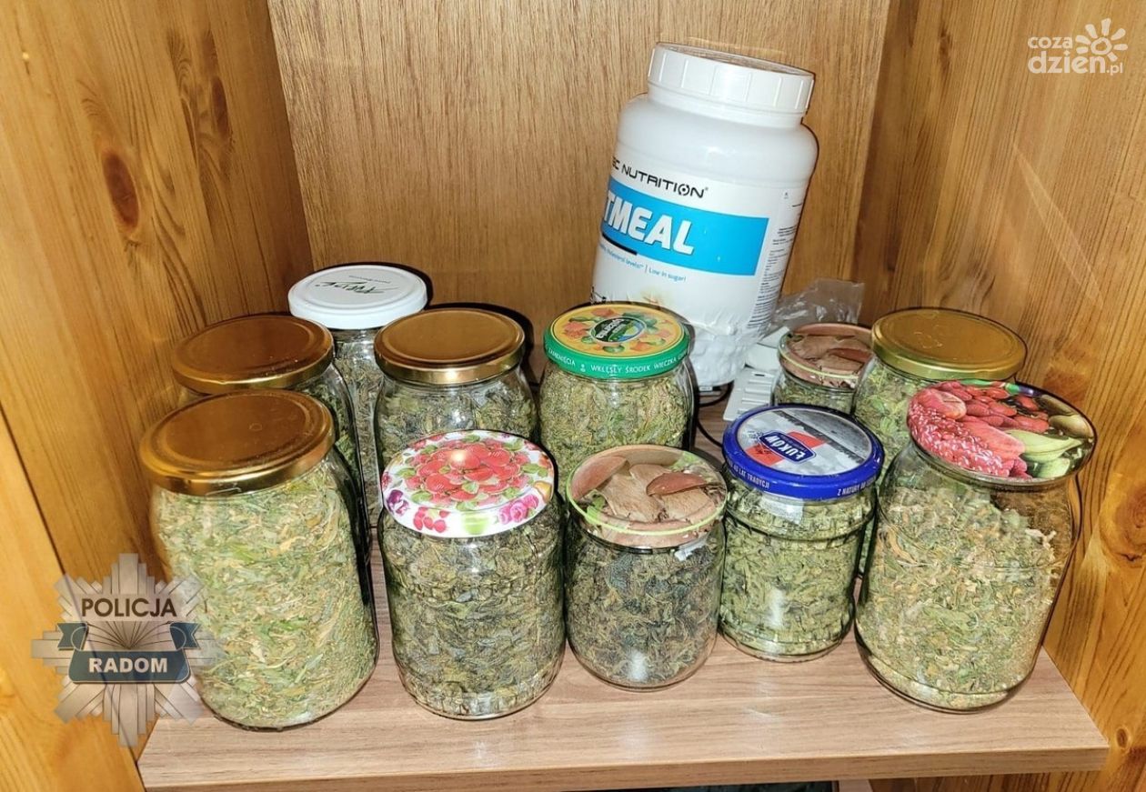 Ponad 2 kg narkotyków w słoikach