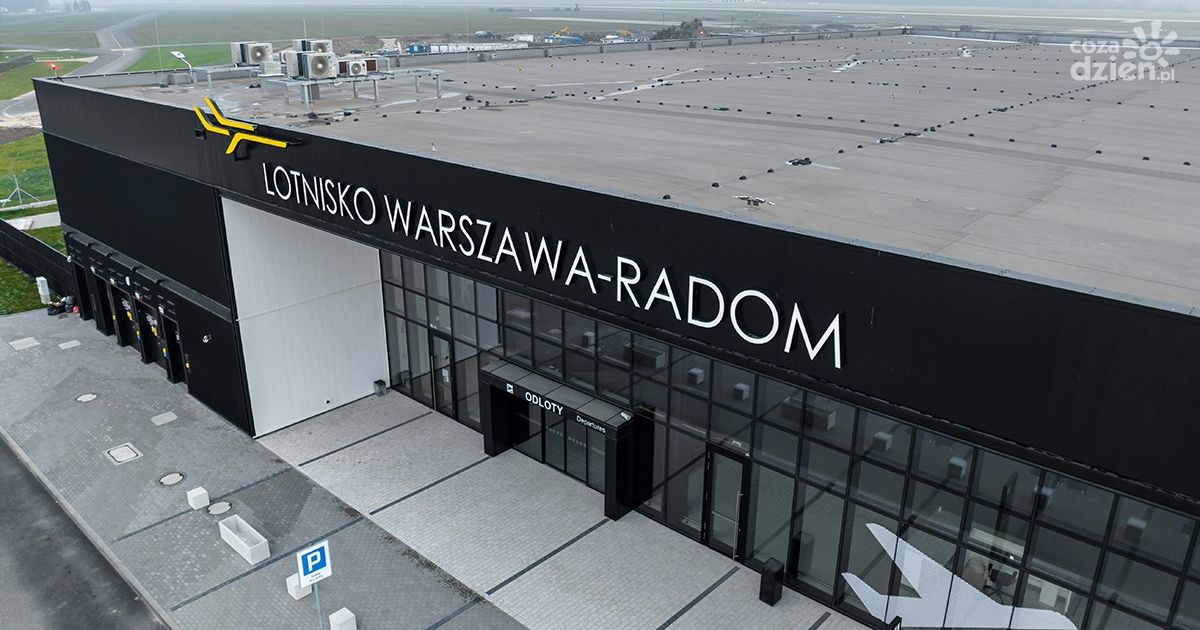 100 tys. pasażerów na radomskim lotnisku