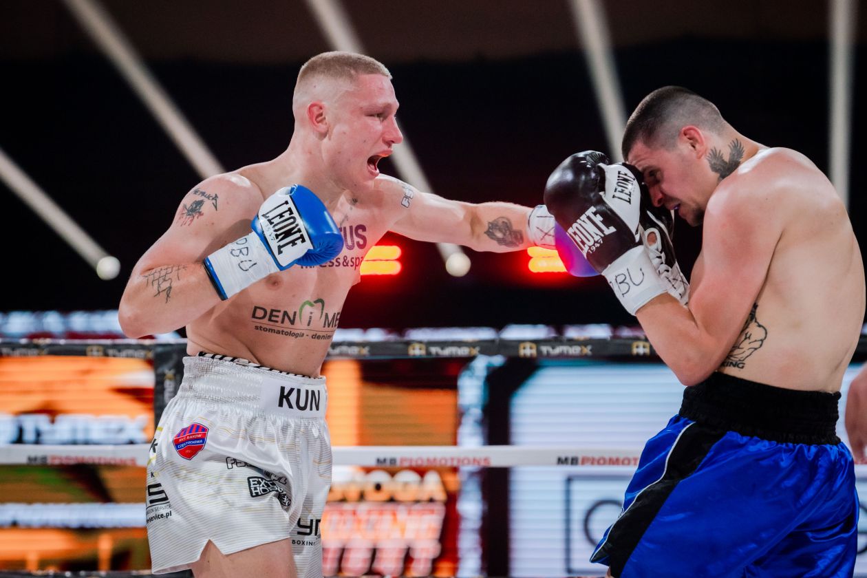 Kamil Kuździeń wygrał w walce wieczoru Olavoga Boxing Night w Pionkach