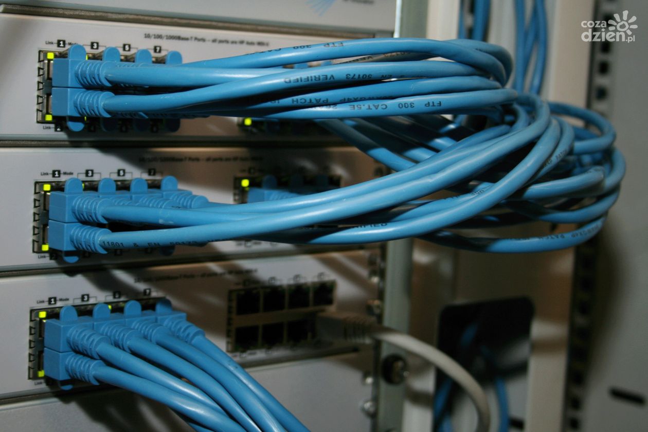 Po czym poznać, że okablowanie sieci LAN może wymagać wymiany?