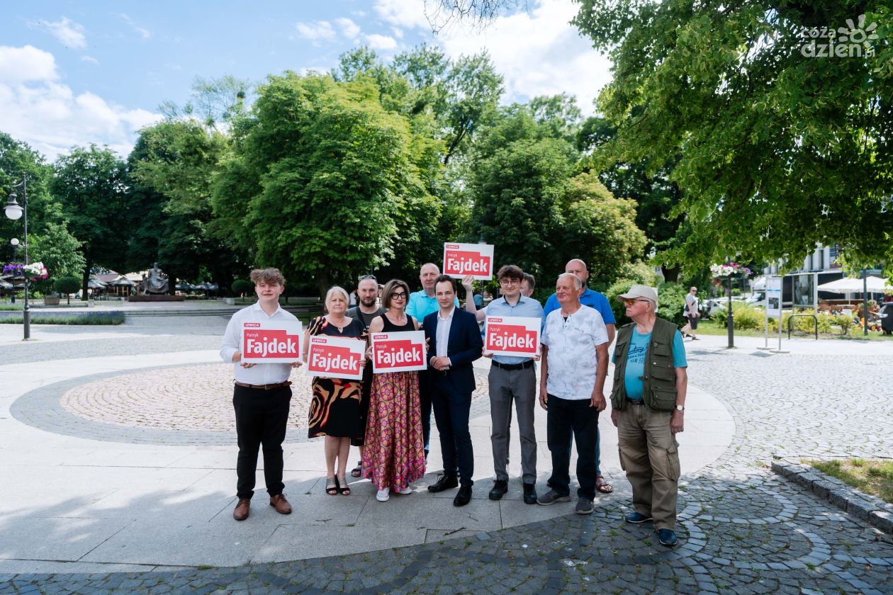 Konferencja Patryka Fajdka (zdjęcia)