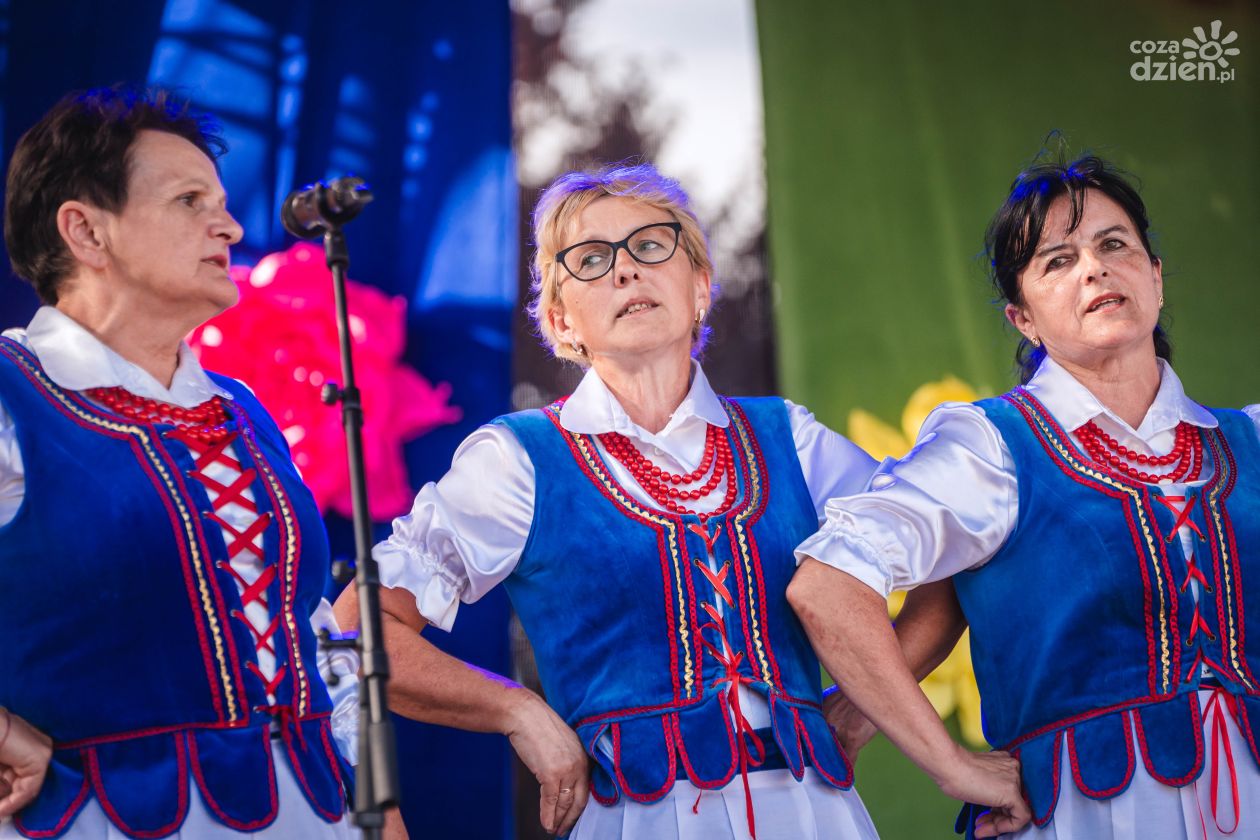 Powiatowy Przegląd Dorobku Artystycznego i Kulinarnego Gmin z Terenu Powiatu Szydłowieckiego (zdjęcia)