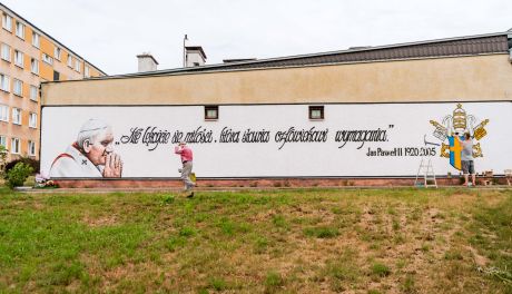 Mural na budynku "Arki" został odnowiony (zdjęcia)