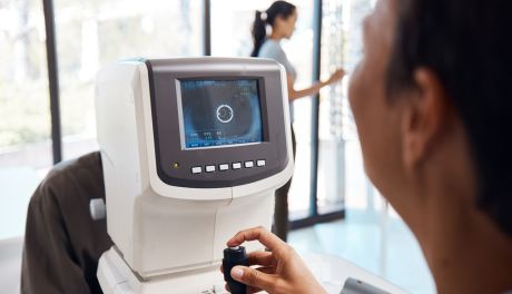 Praktyczne aspekty korzystania z biometrii optycznej w codziennej praktyce okulistycznej