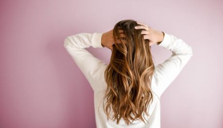 Galaretka na włosy – co daje?