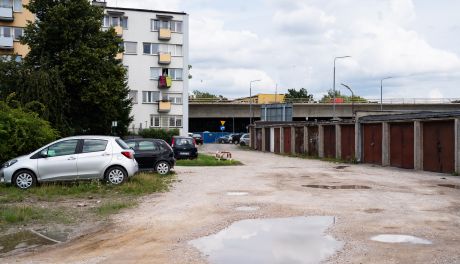 Garaże przy wiadukcie na Żeromskiego (zdjęcia)