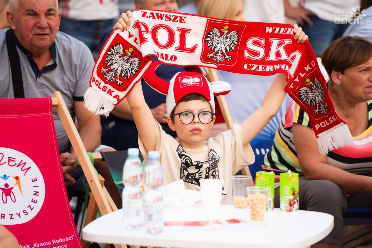 Rodzinna Strefa Kibica w Kamienicy Deskurów - Mecz Polska - Francja (zdjęcia)