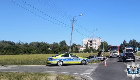 Zderzenie dwóch aut, trzy osoby w szpitalu