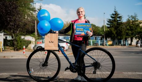 Pani Katarzyna wygrała rower w Urodzinowym Konkursie Radia Rekord (zdjęcia)