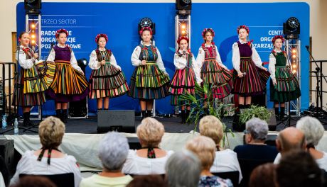 "Retradycje Muzyczne" w Kamienicy Deskurów! Zagrały kapele oraz zespoły