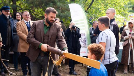 Ślubowanie uczniów Szkoły Drzewnej w Garbatce Letnisko (zdjęcia)