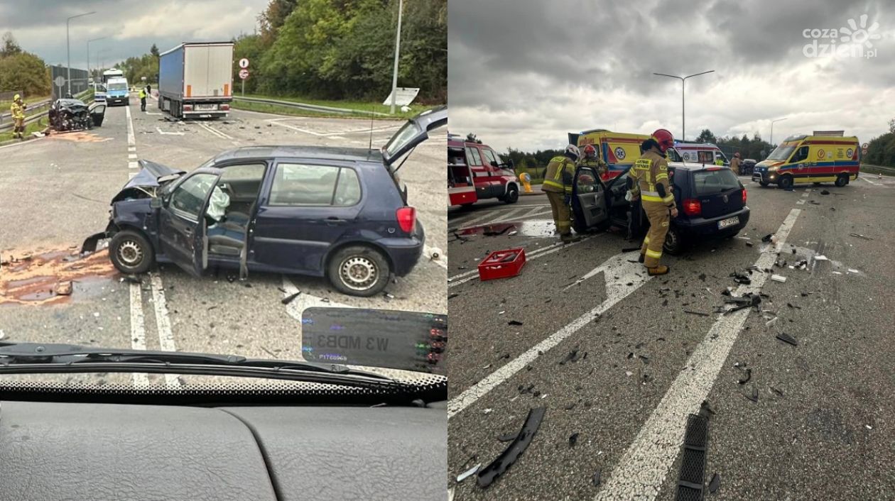 Trzy auta zderzyły się na obwodnicy południowej Radomia