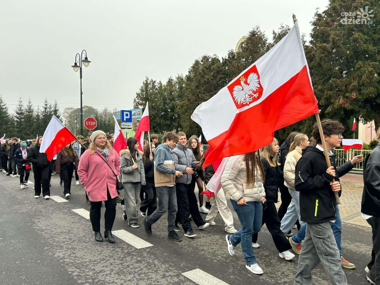 Marsz Niepodległościowy w PSP w Zakrzewie