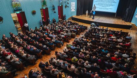 Pokaz filmu Grzegorza Brauna "Gietrzwałd 1877 – Wojna Światów"