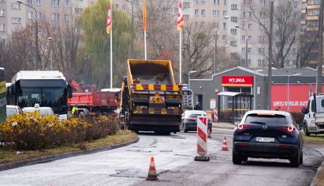 Utrudnienia w ruchu przy rondzie Dmowskiego (zdjęcia) 