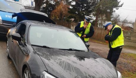 Driftował subaru w centrum miasta