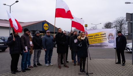 Strajk dot. budowy centrum dystrybucyjnego Lidla w Gietrzwałdzie (zdjęcia)