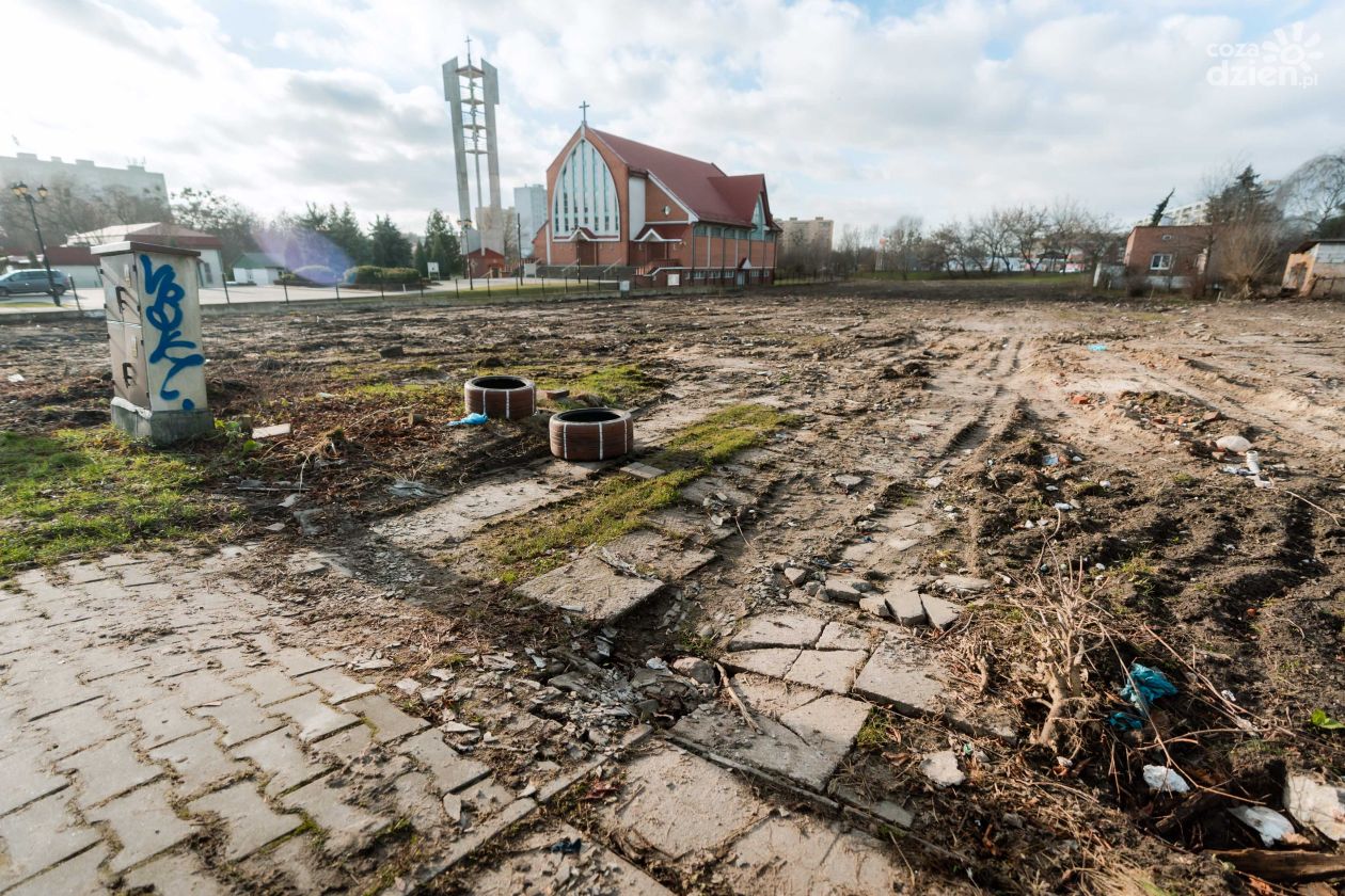 Kwiatkowskiego 102 - teren po wyburzonych domach (zdjęcia)