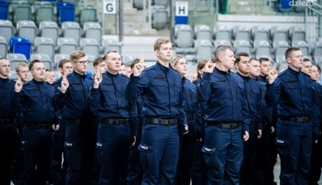 Kandydaci złożyli ślubowanie. Mazowiecka policja ma nowych funkcjonariuszy