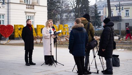 Konferencja prasowa Marty Ratuszyńskiej dot. odwołania ze stanowiska prezydenta Radosława Witkowskiego (zdjęcia)